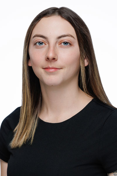 Emma Davis, Financial Advisor